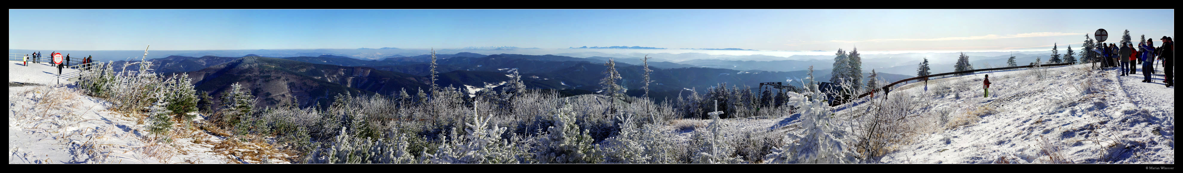 Lysa Hora pohled na Beskydy Tatry Fatru Karpaty.jpg